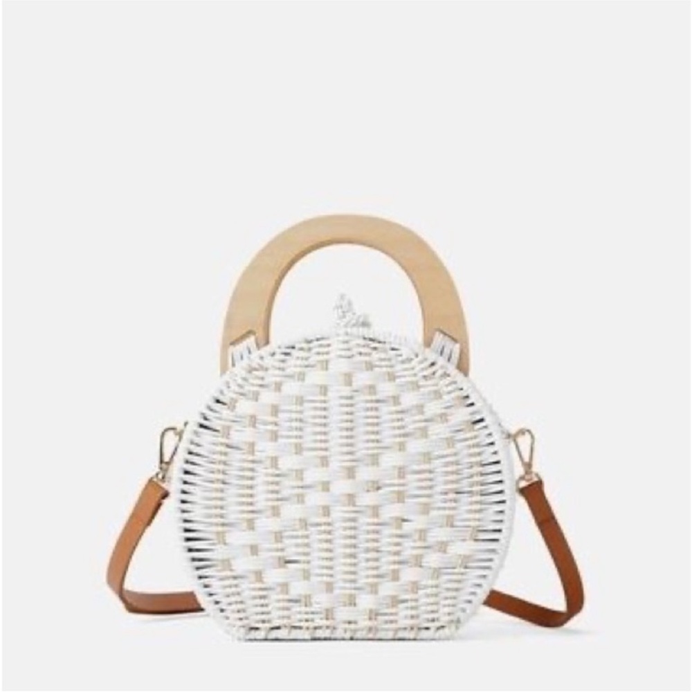 Zara White Wicker Bag